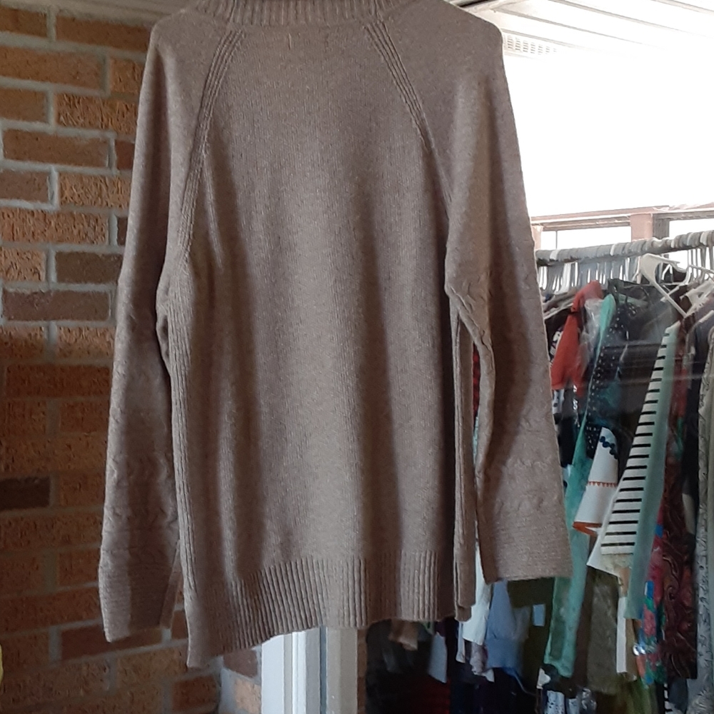 Sweater - Picture 2 of 2